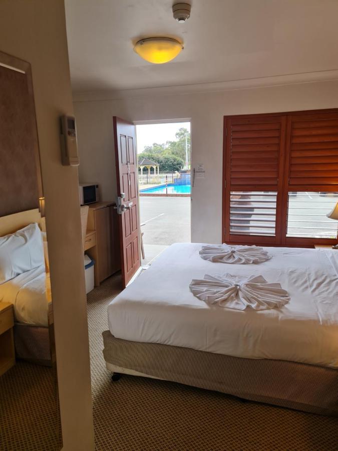 Country Plaza Motel Тари Экстерьер фото