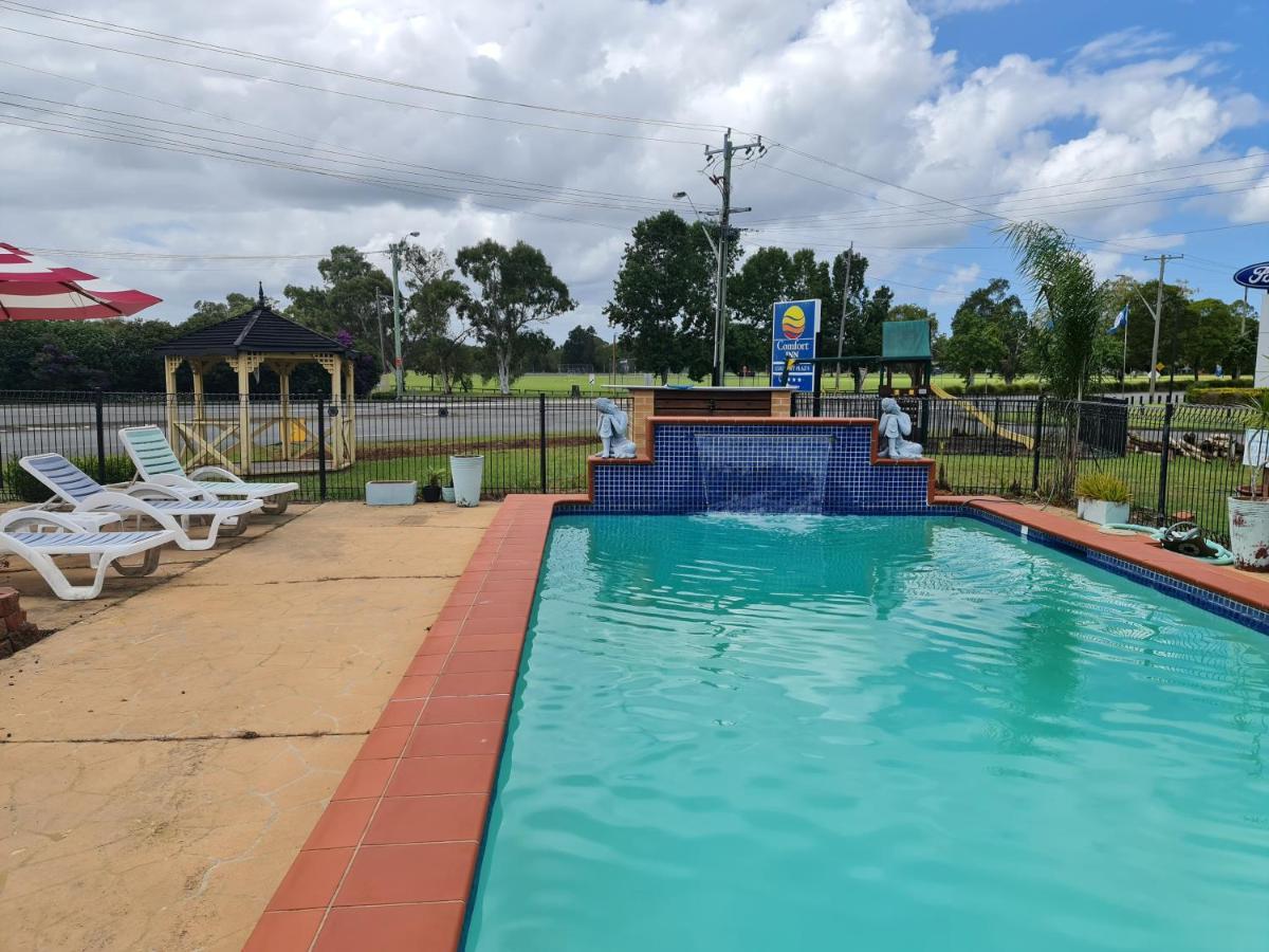 Country Plaza Motel Тари Экстерьер фото